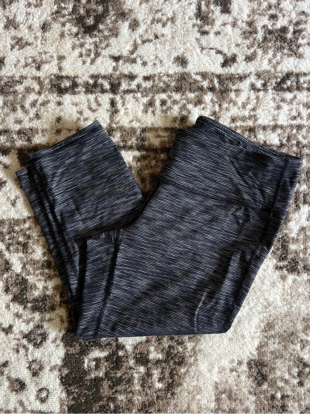 Athleta Cropped Leggings